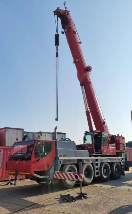 LIEBHERR LTM 1070-4.1 移動式クレーン Liebherr LTM 1070-4.1 :: Cranes4Cranes